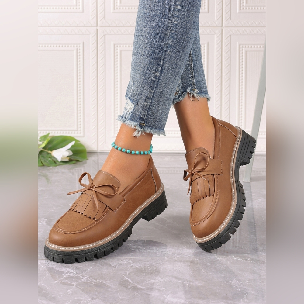 PU Leather Bow Platform Loafers